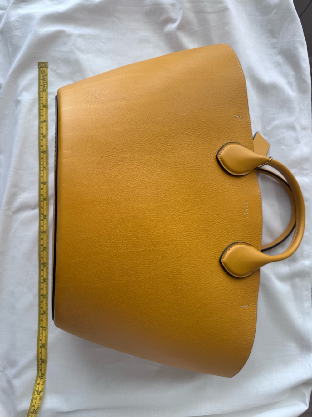 Coach Pebbled Leather Tote in Mustard Gold with two detachable shoulder straps - Picture 16 of 16